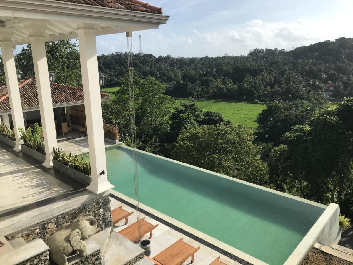 The Divine Villa Talpe Luaran gambar