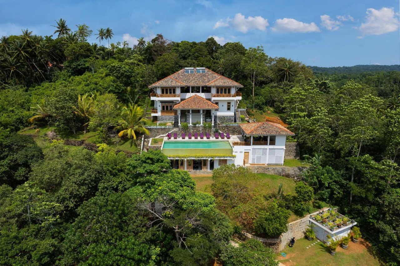 The Divine Villa Talpe Luaran gambar