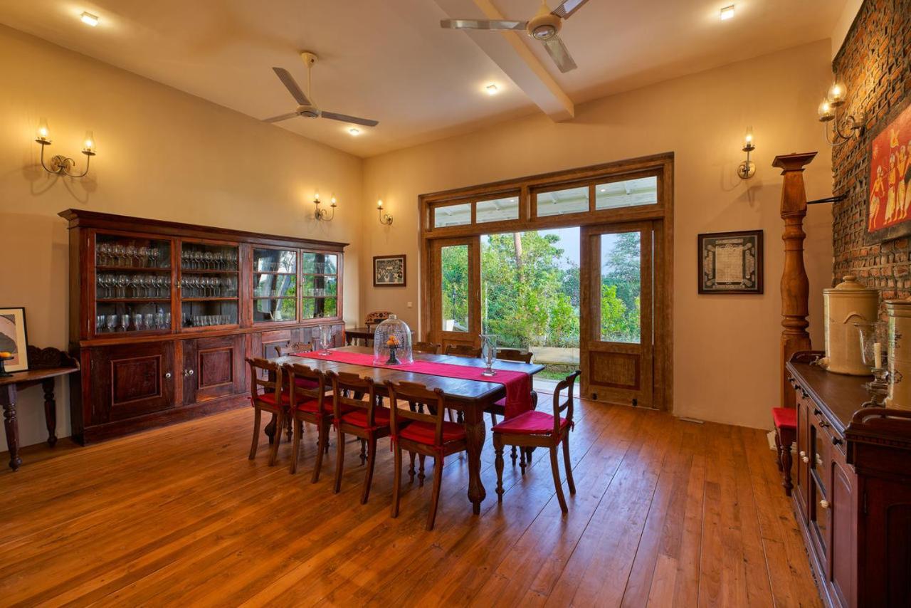 The Divine Villa Talpe Luaran gambar