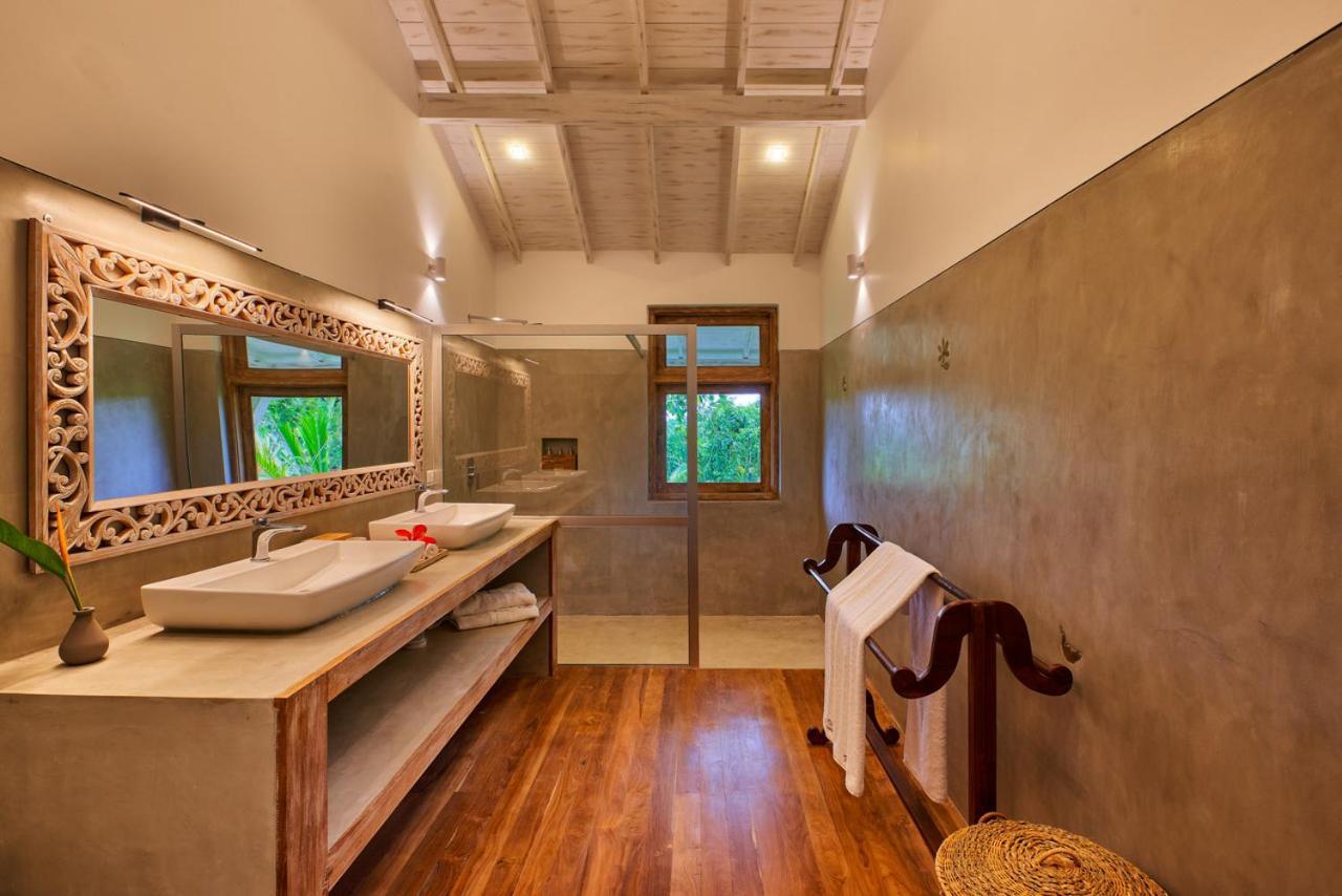 The Divine Villa Talpe Luaran gambar