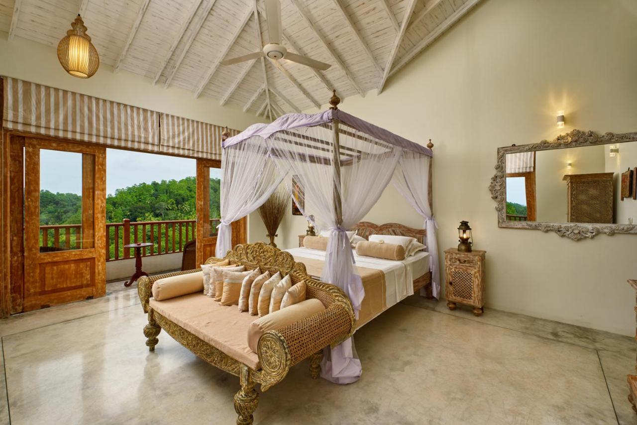 The Divine Villa Talpe Luaran gambar