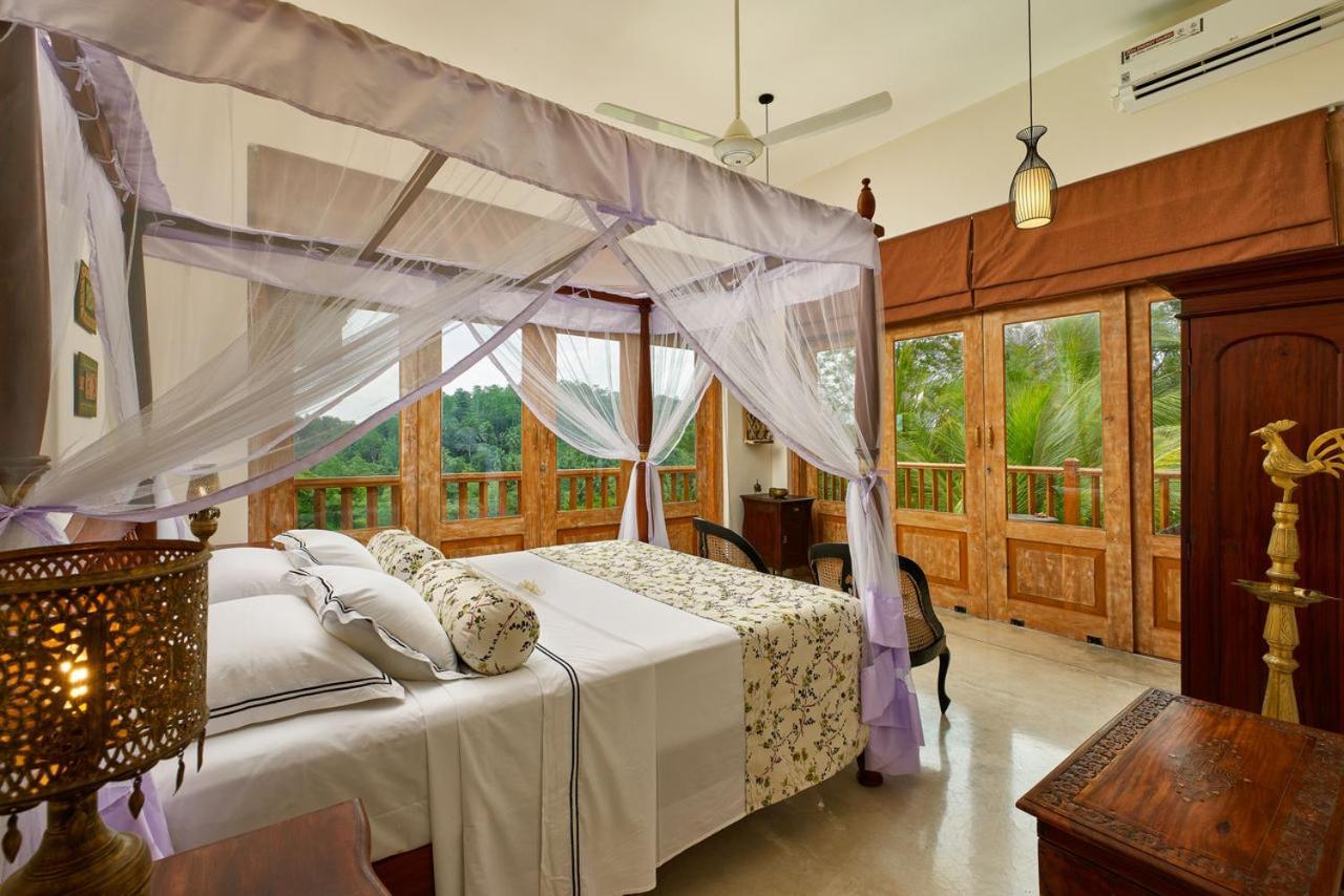 The Divine Villa Talpe Luaran gambar