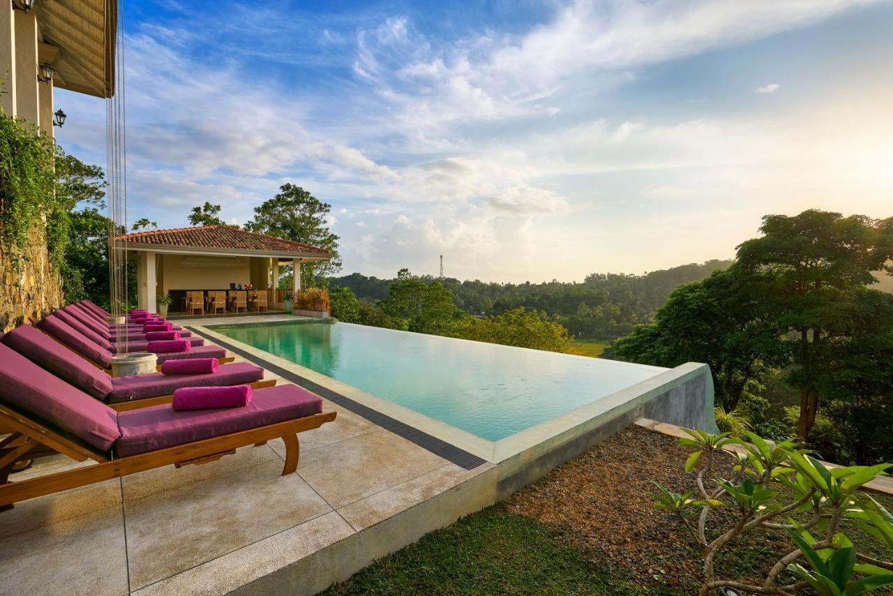 The Divine Villa Talpe Luaran gambar