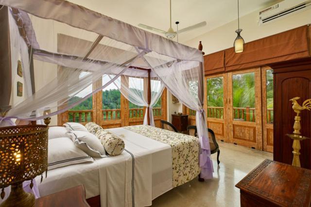 The Divine Villa Talpe Luaran gambar